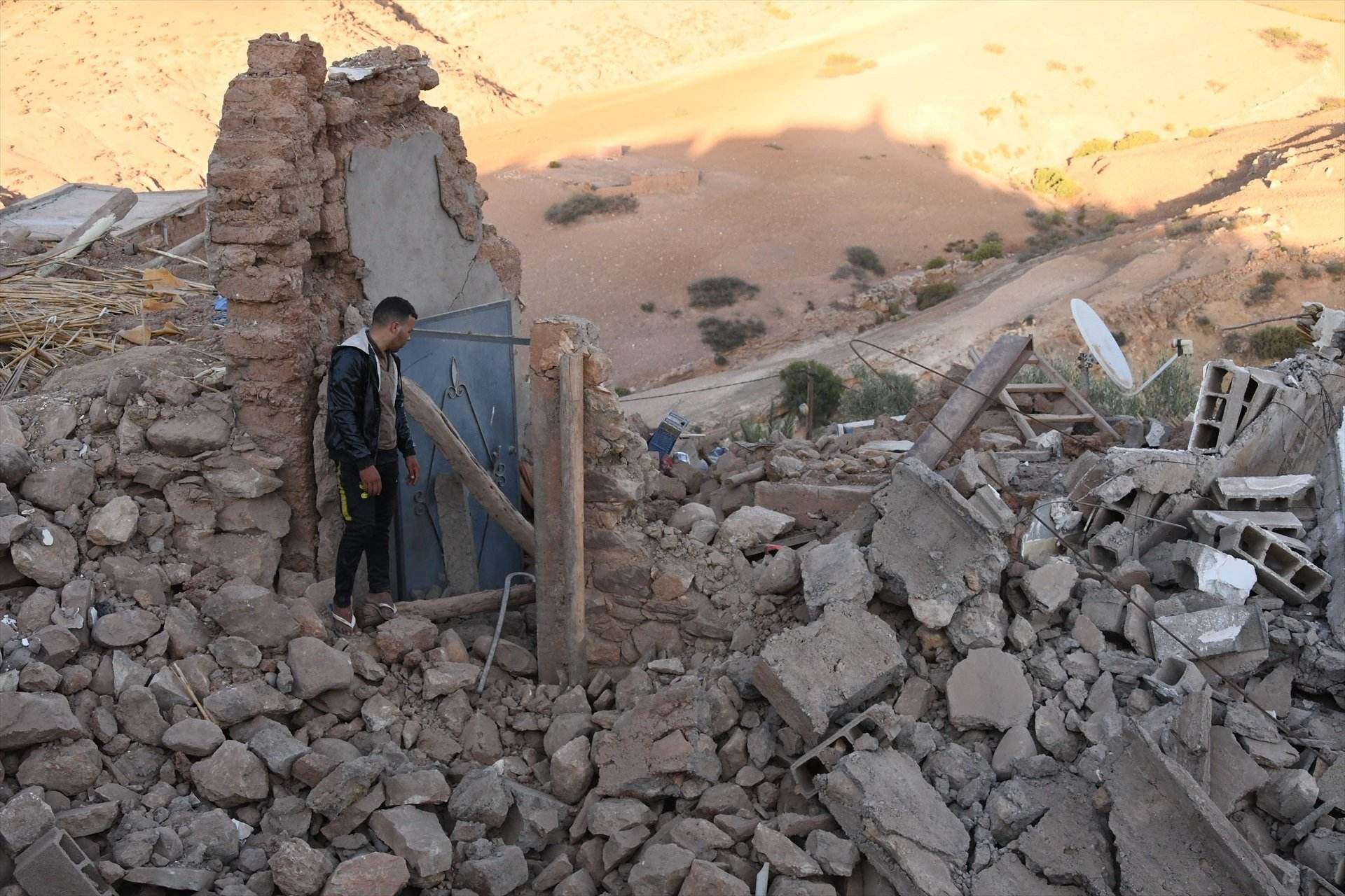 Marruecos confirma al menos 2.497 muertos por el terremoto mientras siguen los trabajos de rescate
