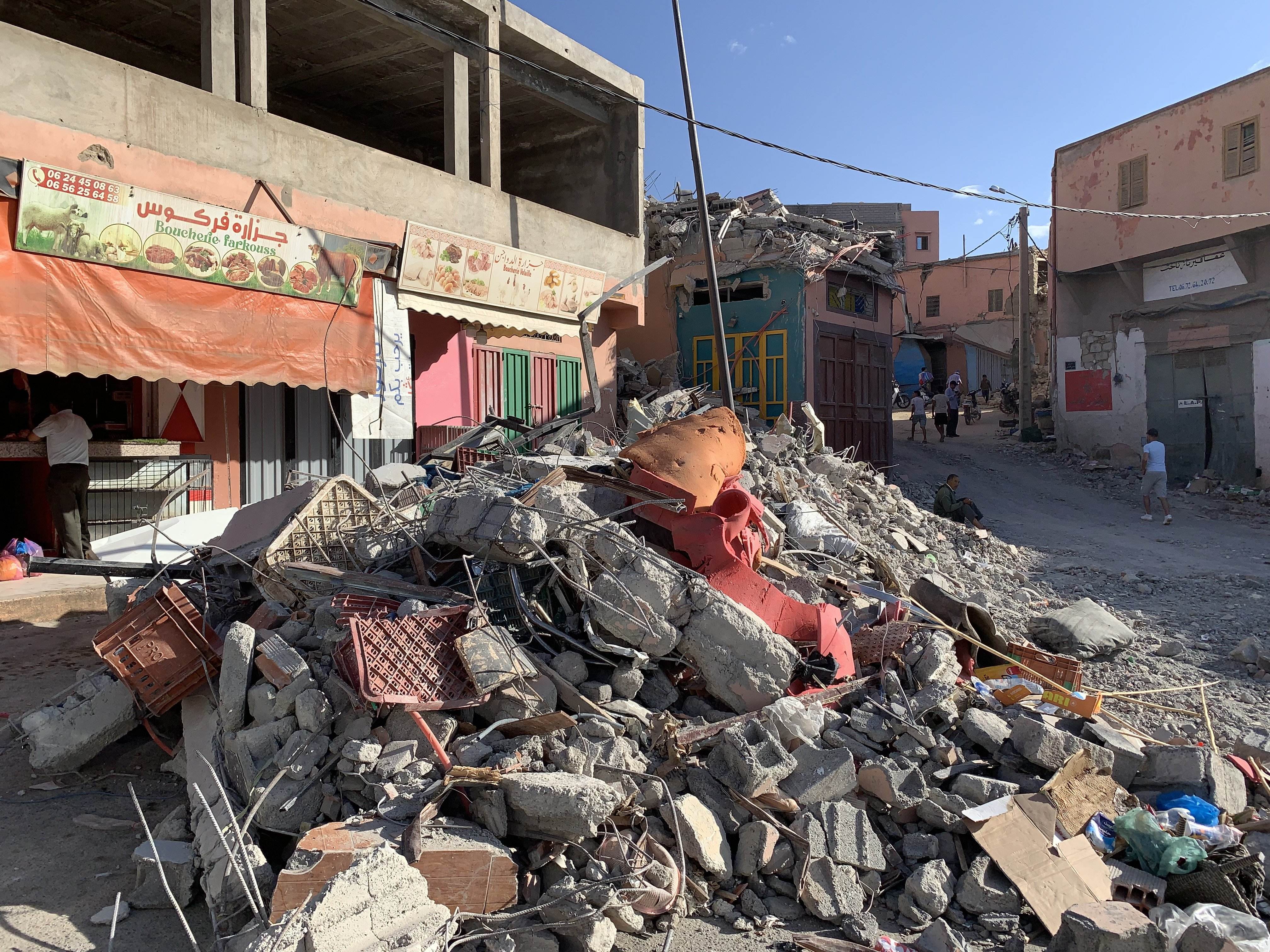 Amizmiz: rescats, oració i plors al cor del terratrèmol del Marroc