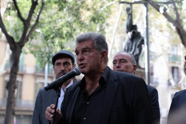 Rafael Casanova Ofrena Floral festividad nacional catalunya 2023 fc barcelona joan laporta / Foto: Carlos Baglietto Rafael Casanova Ofrena Floral festividad nacional catalunya 2023 fc barcelona joan laporta / Foto: Carlos Baglietto