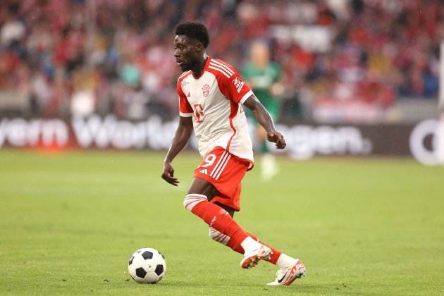 Alphonso Davies Bayern de Munich Europa PRess