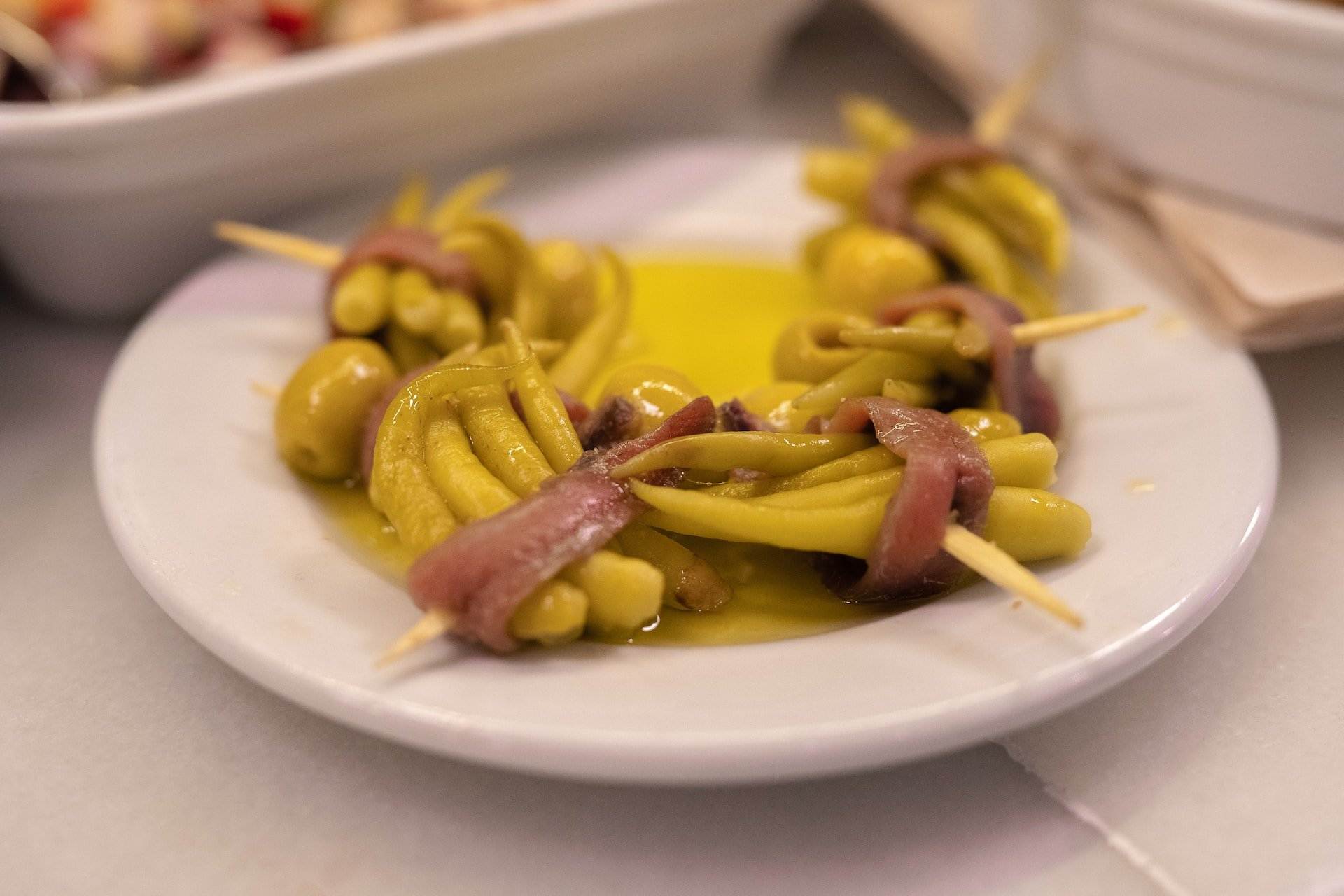 Elaborar crema, salsa o pasta de anchoas en conserva