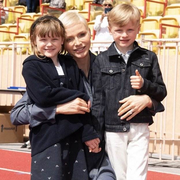 Jacques y Gabriella con Charlene de Mónaco Jacques y Gabriella con Charlene de Mónaco