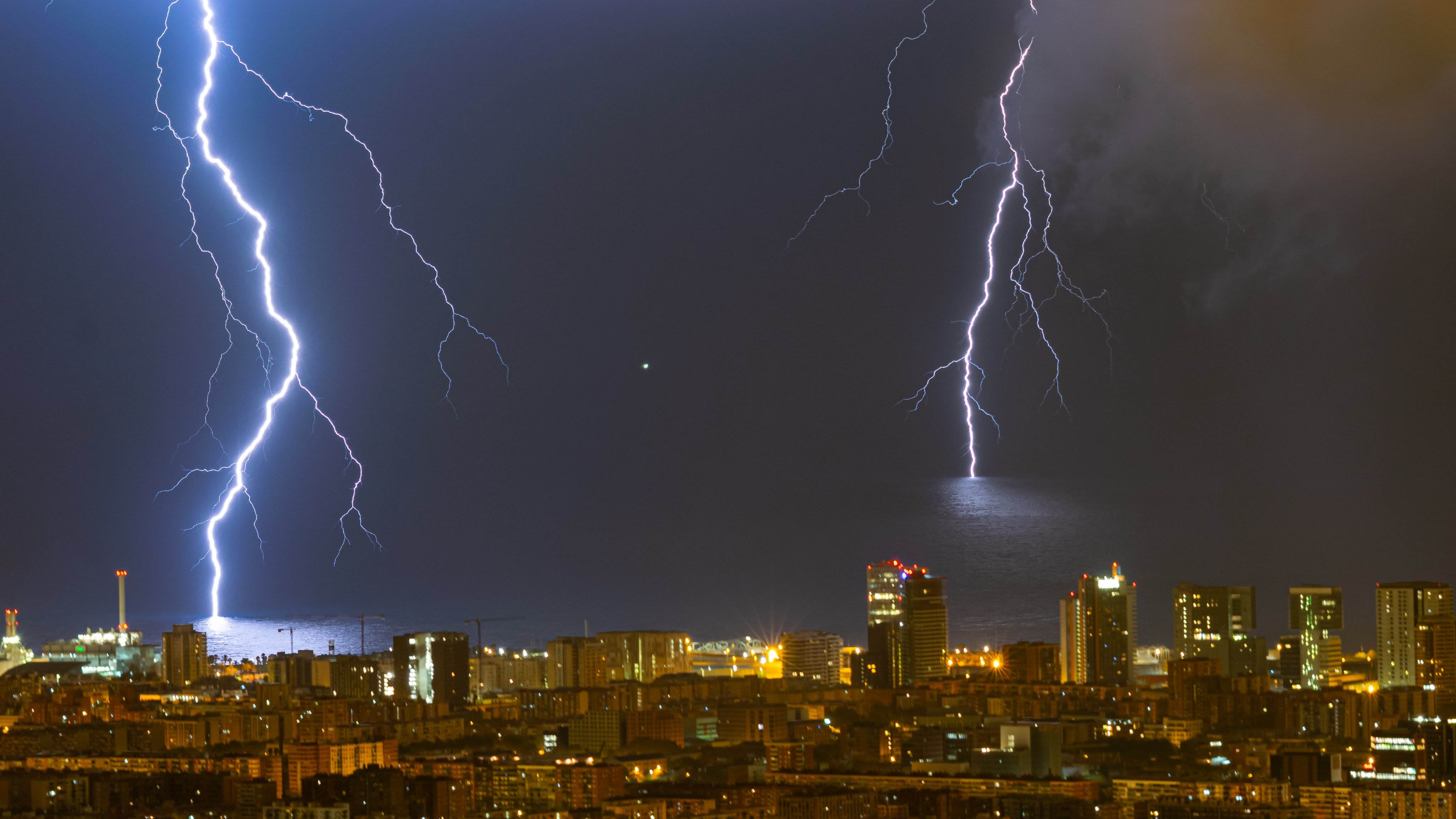 Jueves de transición con algunas tormentas y a las puertas de una generosa lluvia