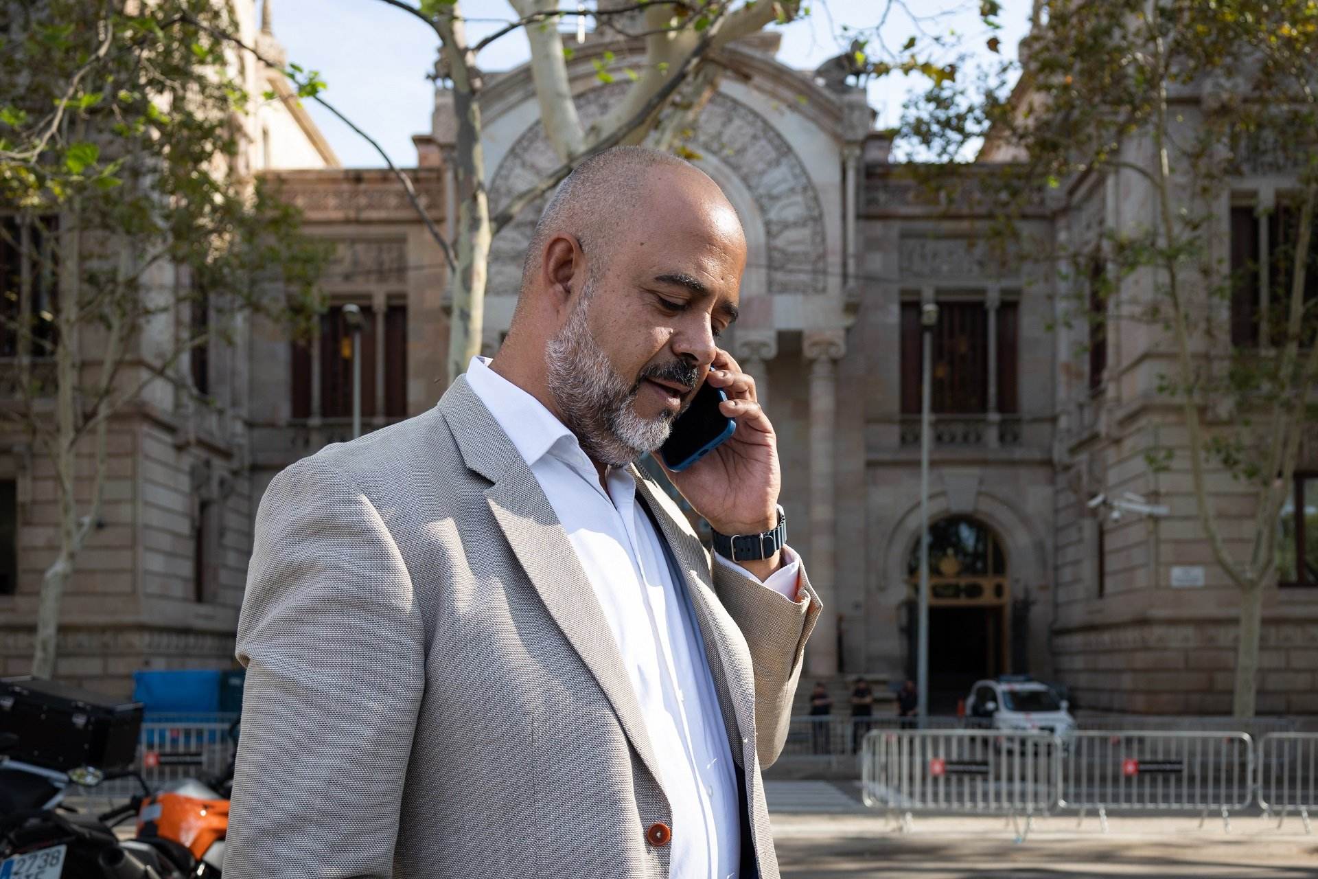 Buch pide la amnistía porque su condena encaja: protegió a Puigdemont y no se enriqueció