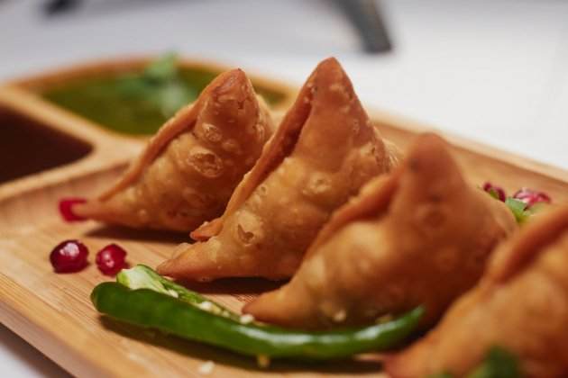 Samosas Samosas