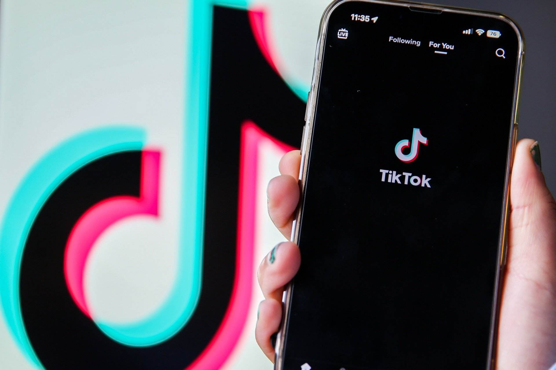 Multa de 345 millones de euros a TikTok por violar la ley de protección de datos de los menores