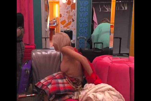 ura Bozzo Topless Telecinco ura Bozzo Topless Telecinco