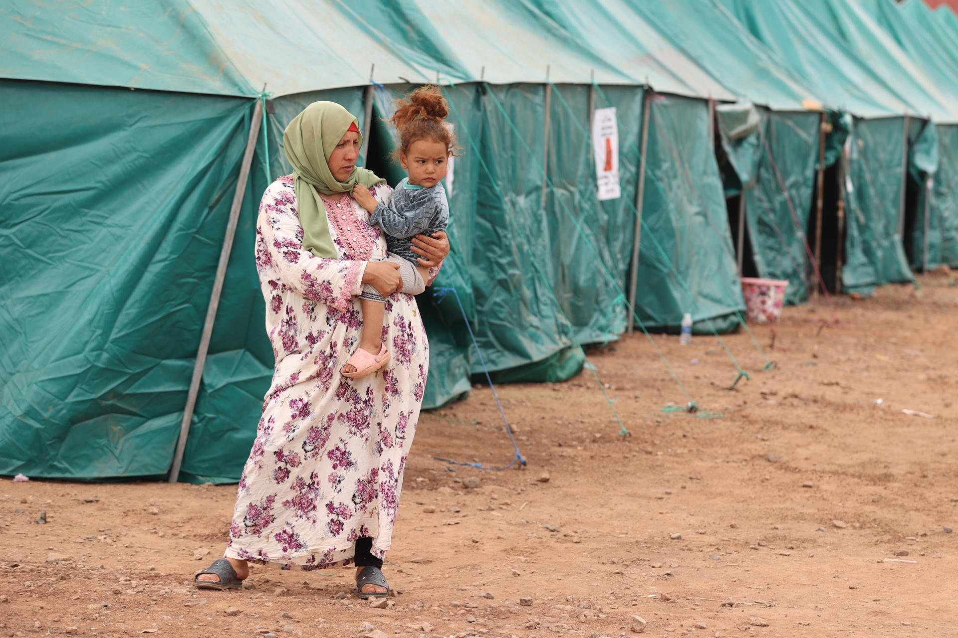 Amenazas de secuestros y violaciones asustan a mujeres y niñas afectadas por el terremoto en Marruecos