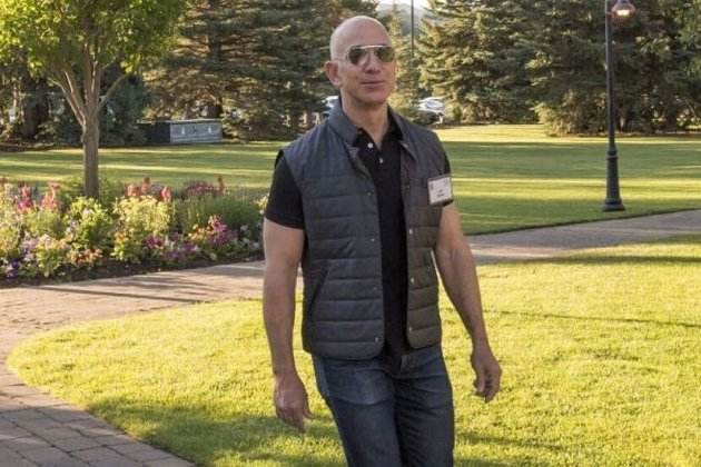 Jeff Bezos Jeff Bezos