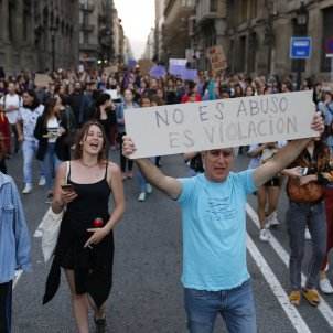 Experts juristes veuen possibilitats que la condemna de la Manada acabi sent per violació