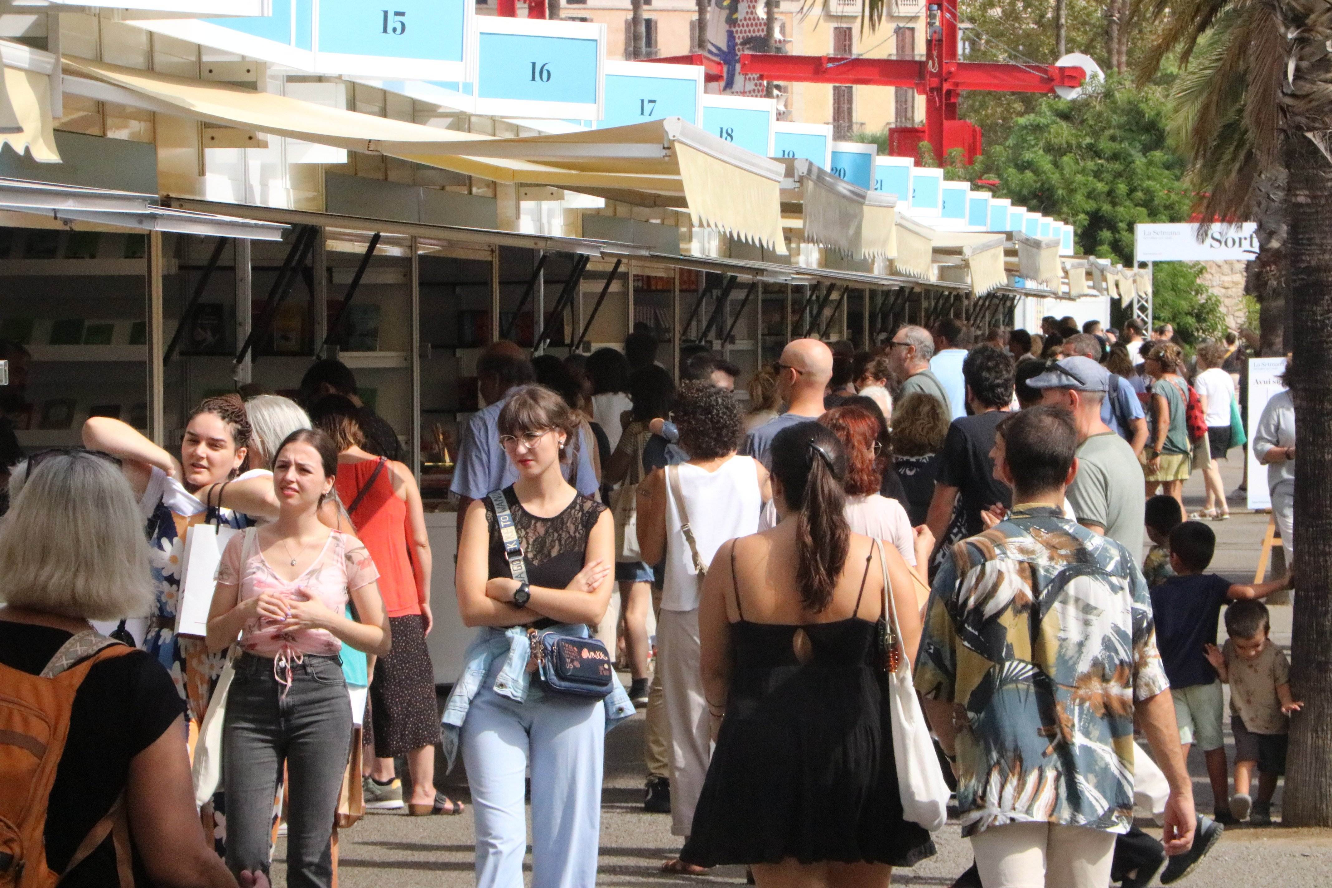 Èxit rotund de la Setmana del Llibre en Català: més de 60.000 assistents