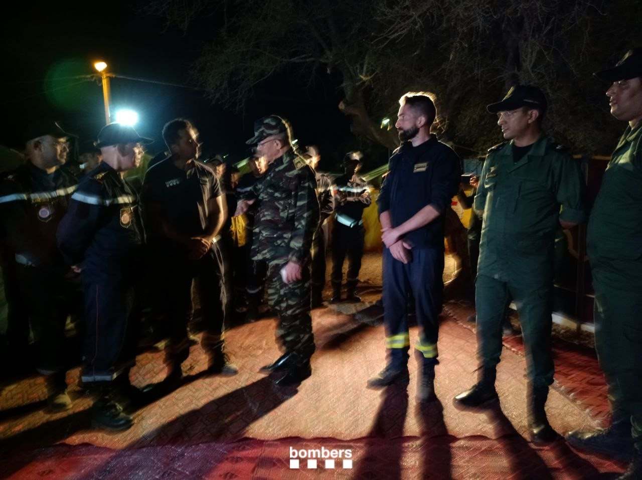 L'expedició de Bombers al Marroc acaba les tasques d'ajuda i torna a Catalunya