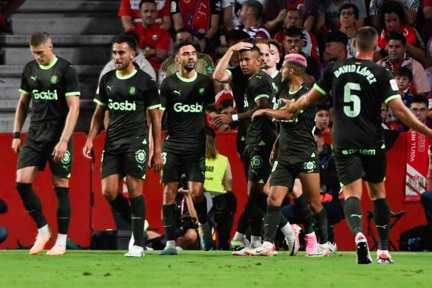 Girona celebrando un gol en el campo del Granada / Foto: EFE Girona celebrando un gol en el campo del Granada / Foto: EFE