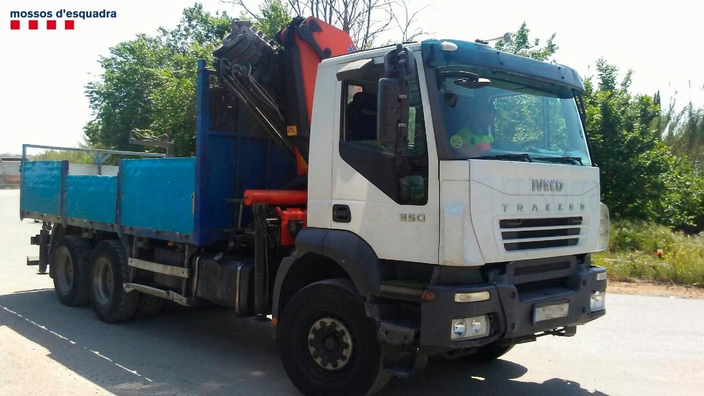 Dos detenidos por robar un camión de 26 toneladas