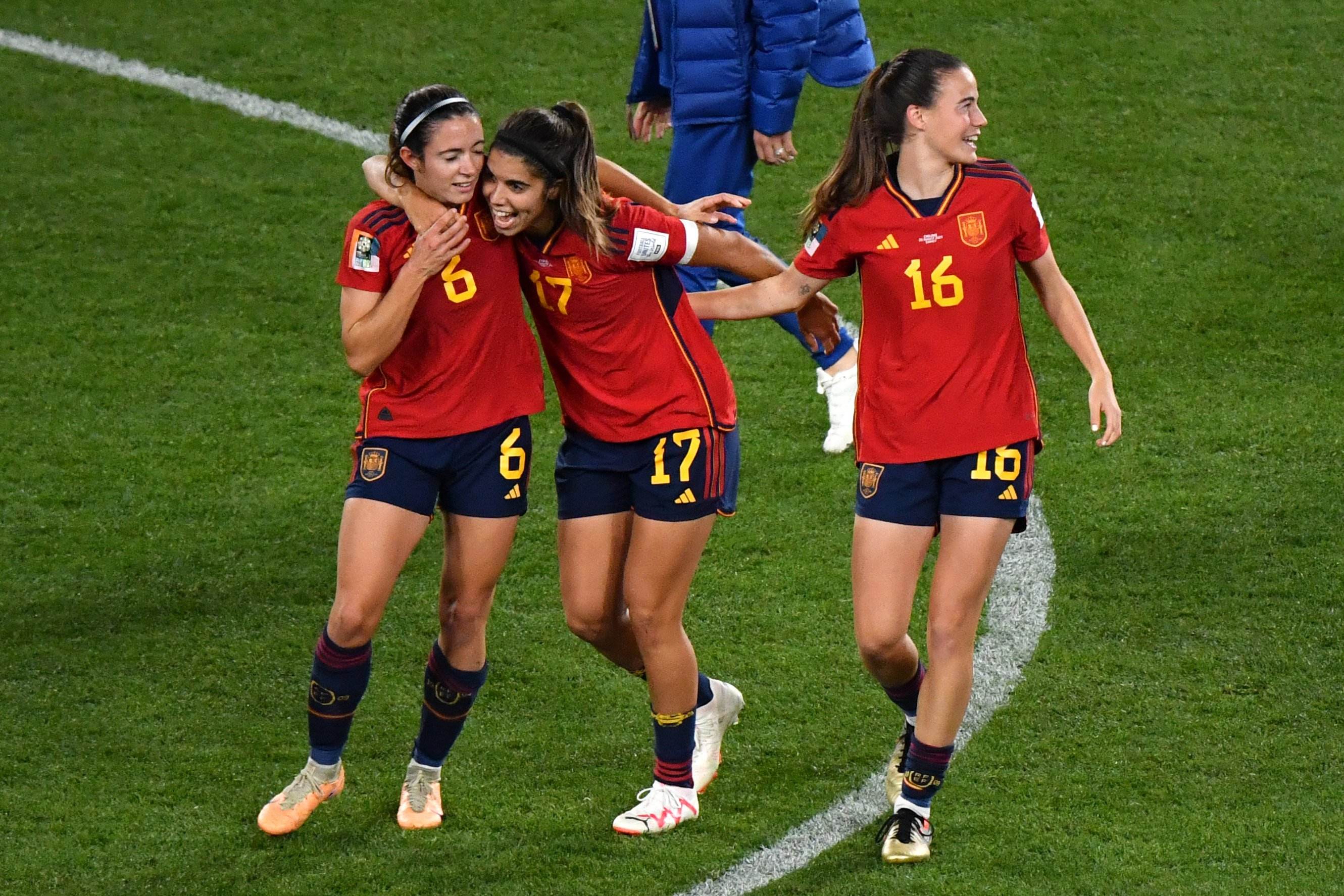 Registran iniciativas parlamentarias para eliminar la obligatoriedad de ir con la selección española