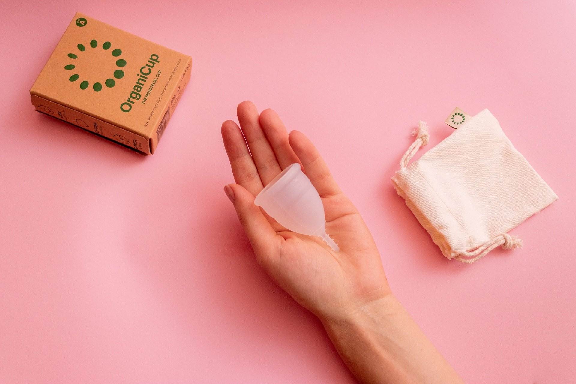 Les farmàcies de Catalunya distribuiran productes menstruals gratuïts a partir del 2024