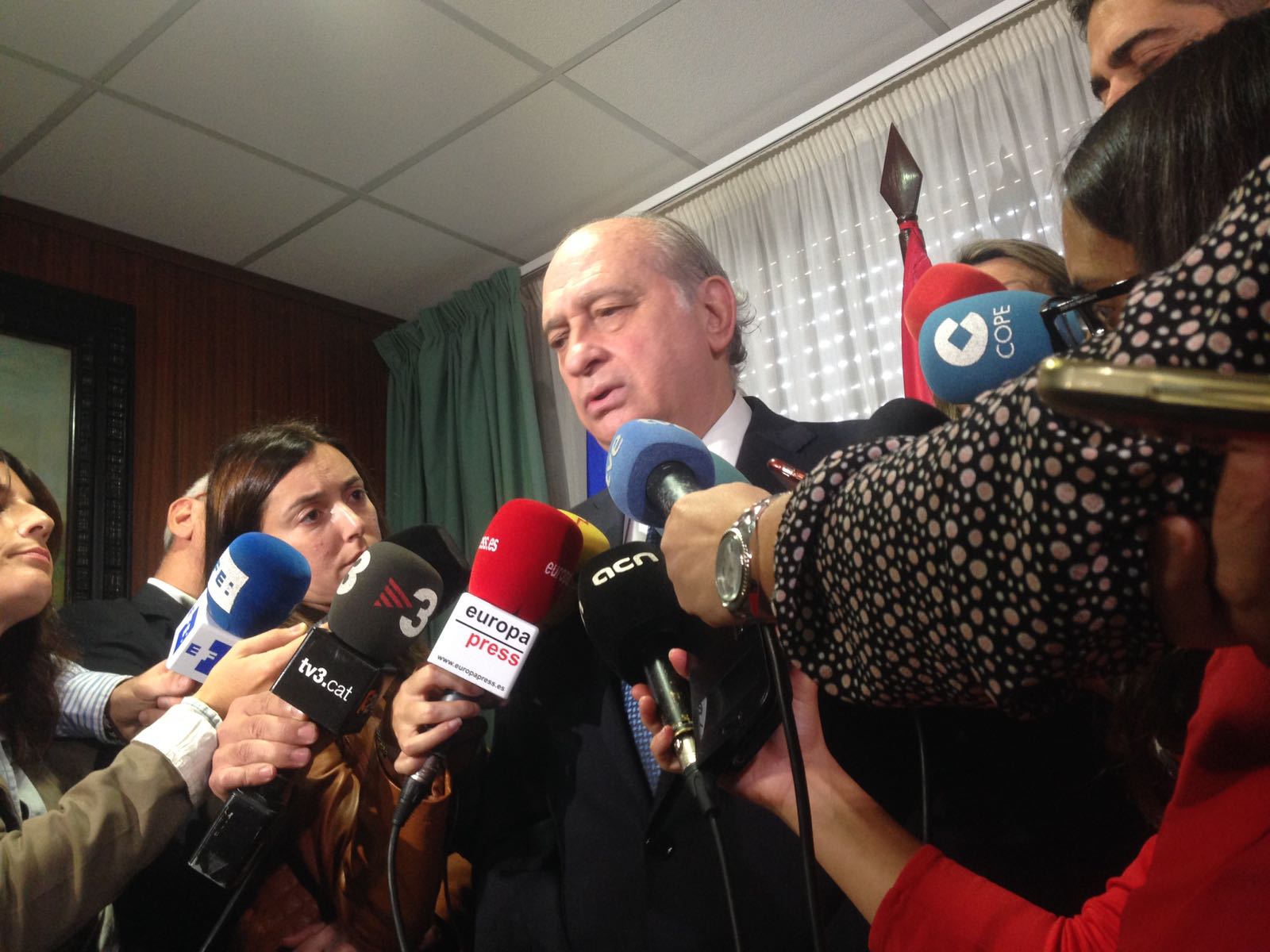 Fernández Díaz: "És el que passa quan partits antisistema gestionen el sistema"