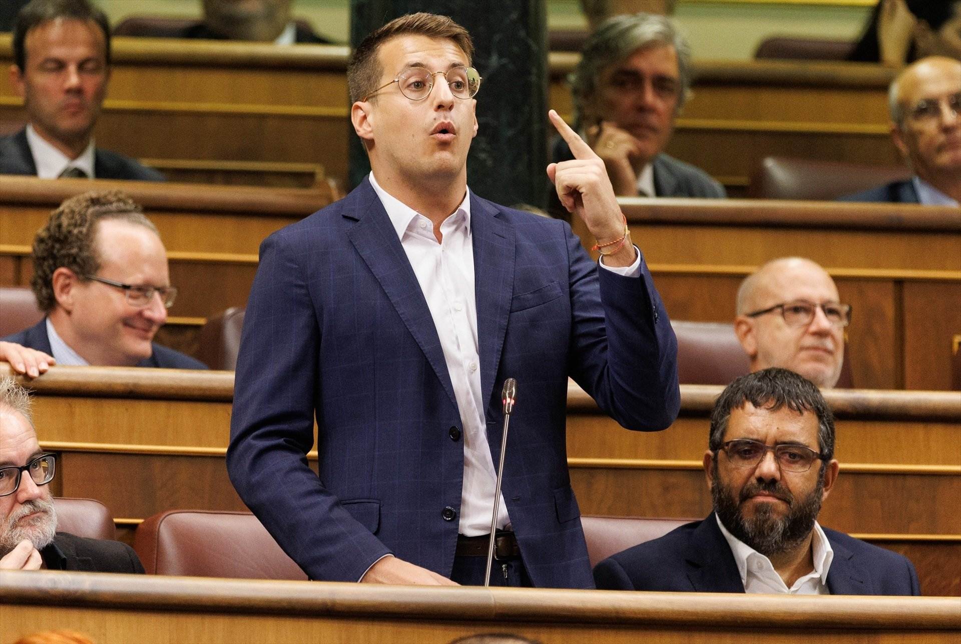 Vox se engancha con un diputado de Sumar por 'charrar' en aragonés en el Congreso