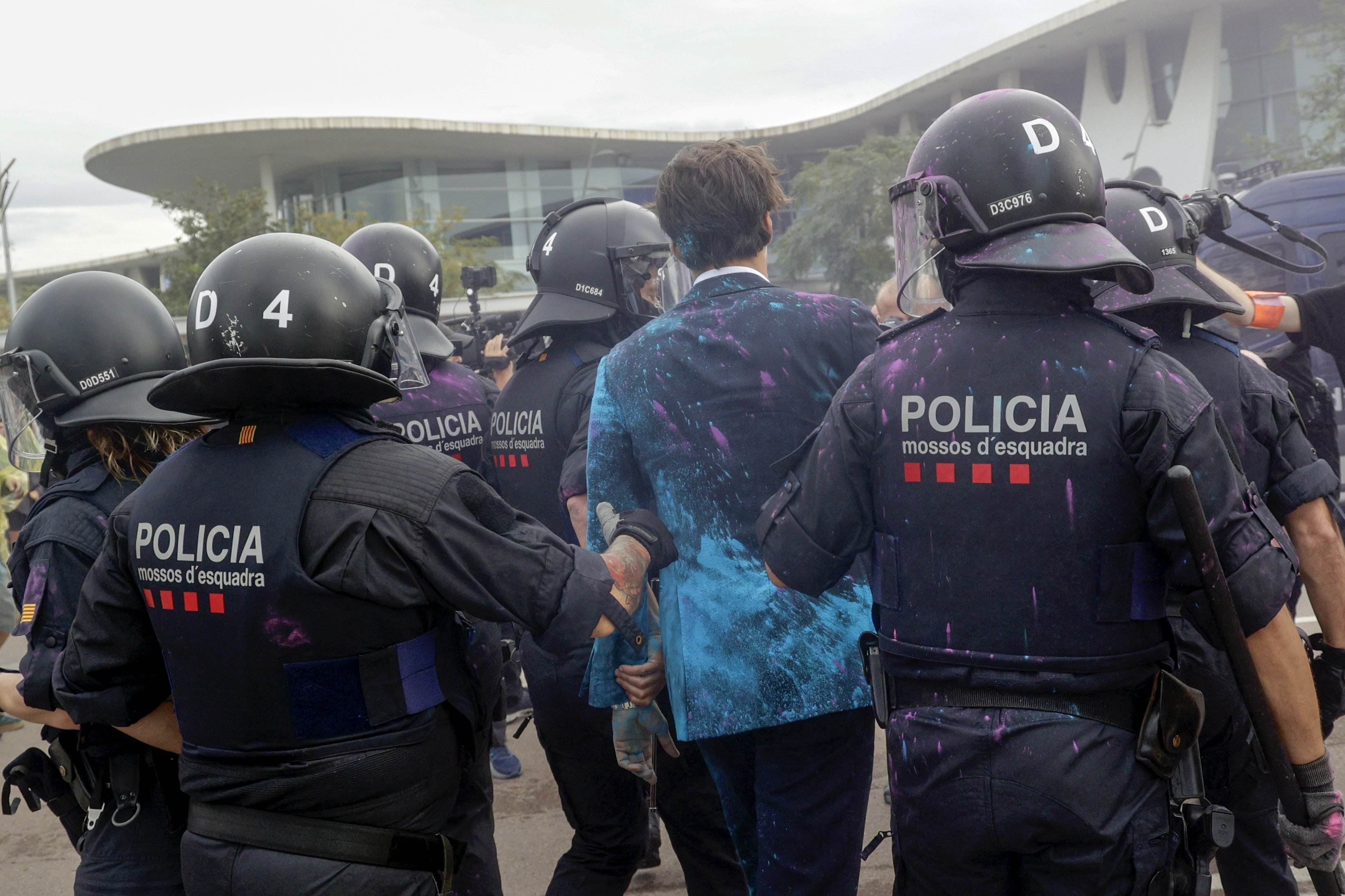 thedistrict efe 5 mossos thedistrict efe 5 mossos