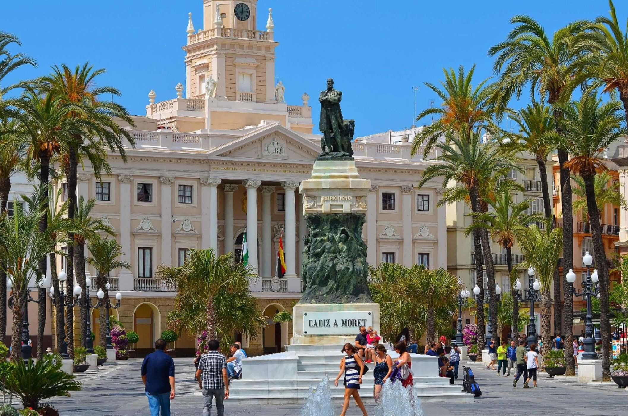 Cádiz. Plaza del Ayuntamiento. Fuente Oficina de Turismo de Cádiz