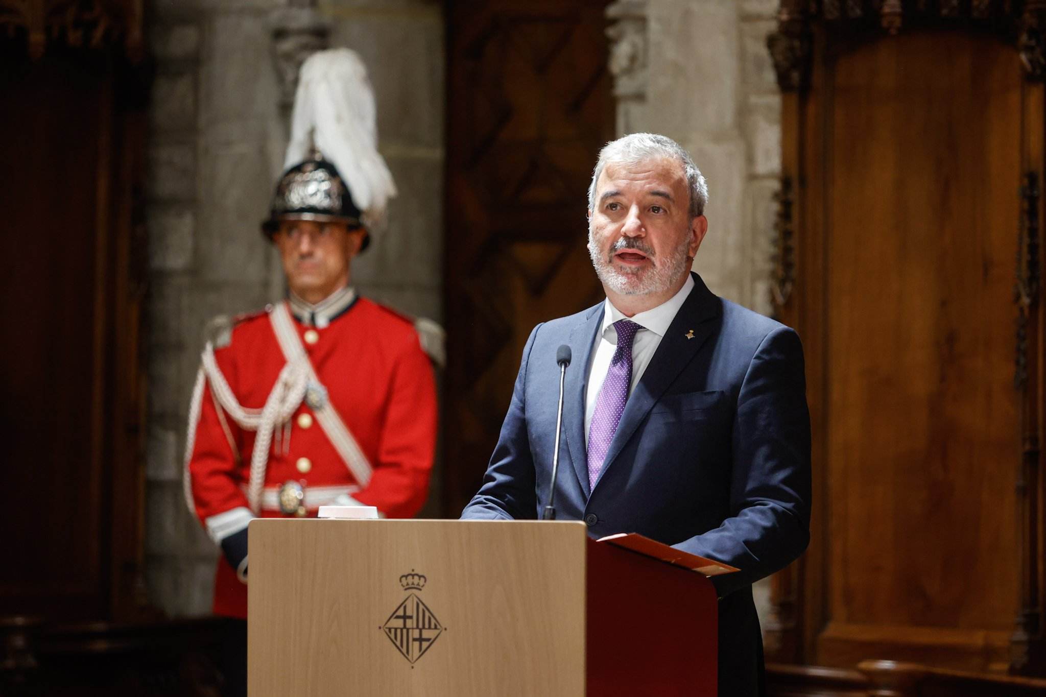 Collboni retira la votación de los presupuestos al constatar su soledad en el Ayuntamiento