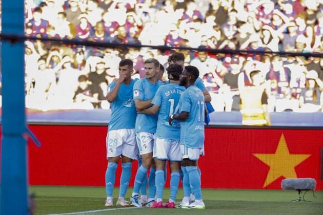El Celta de Vigo celebrando un gol contra el Barça / Foto: EFE