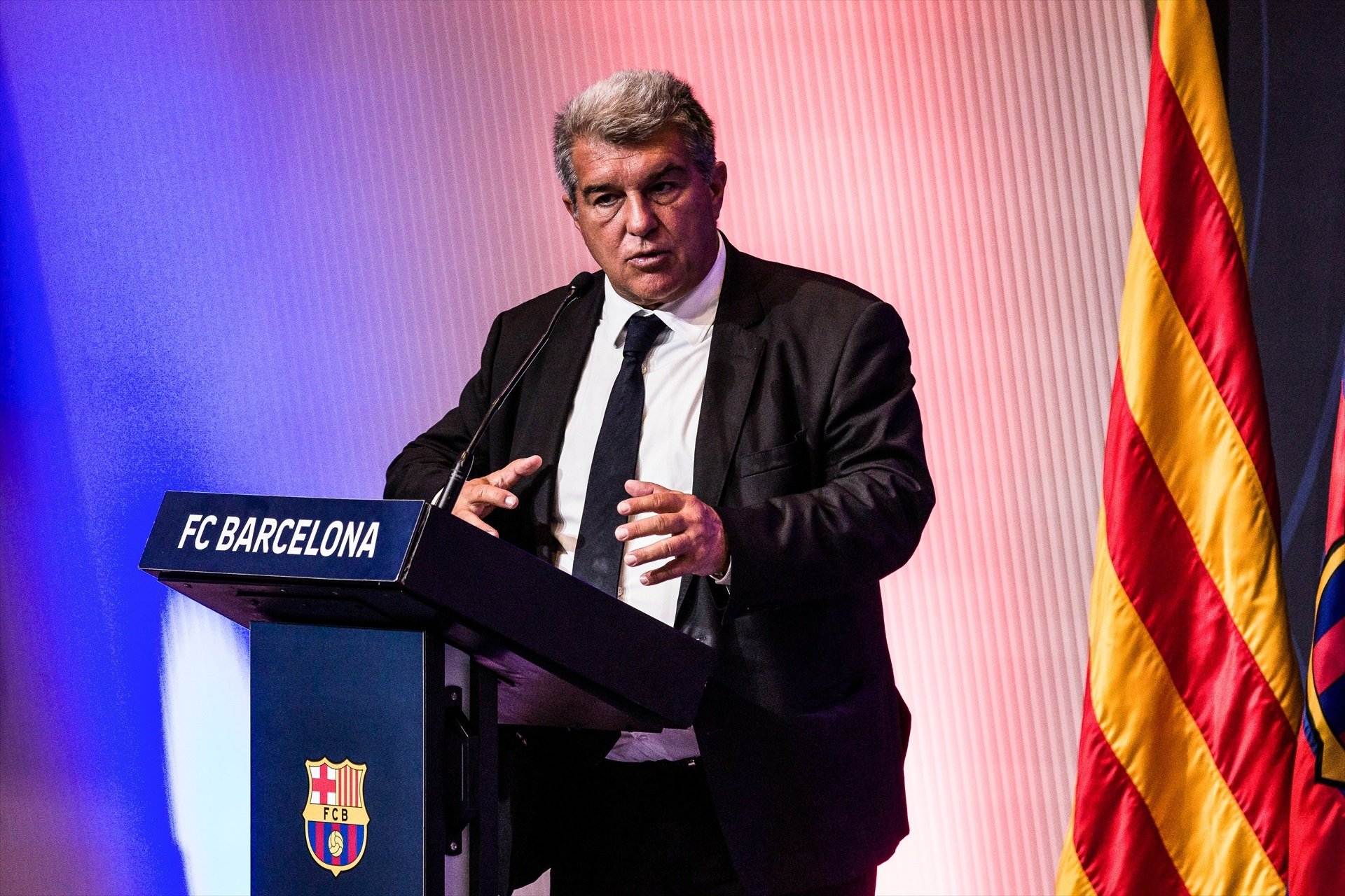 Joan Laporta ha donat l'OK: el davanter perfecte per al Barça és a Espanya