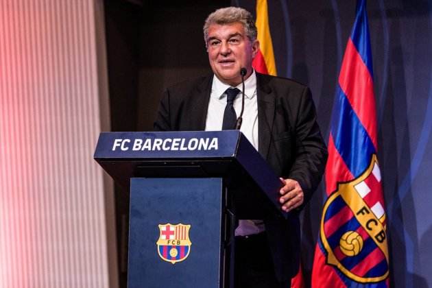 Joan Laporta acte presentació jugadors bandera Barça / Foto: Europa Press - Javier Borrego