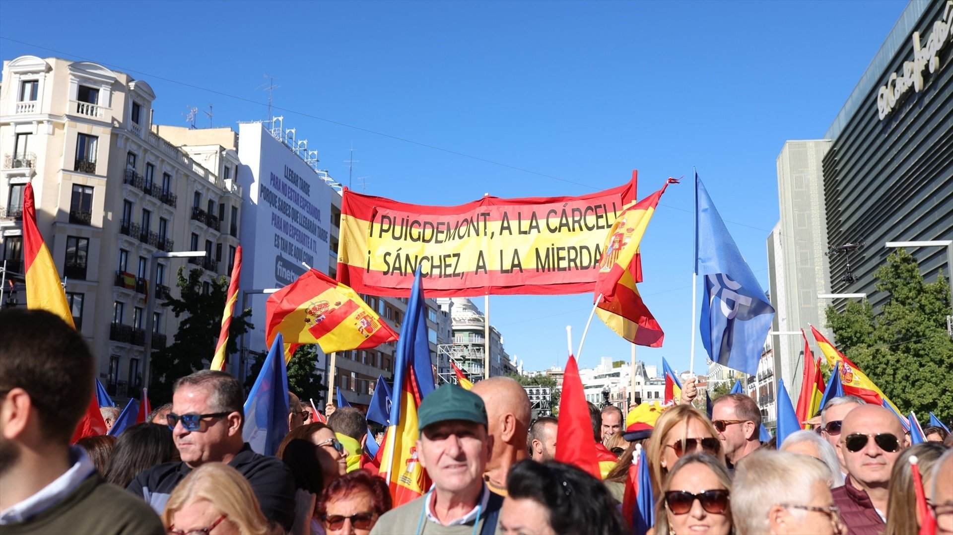 La premsa espanyola conservadora esclata d'eufòria per l'acte del PP contra l'amnistia