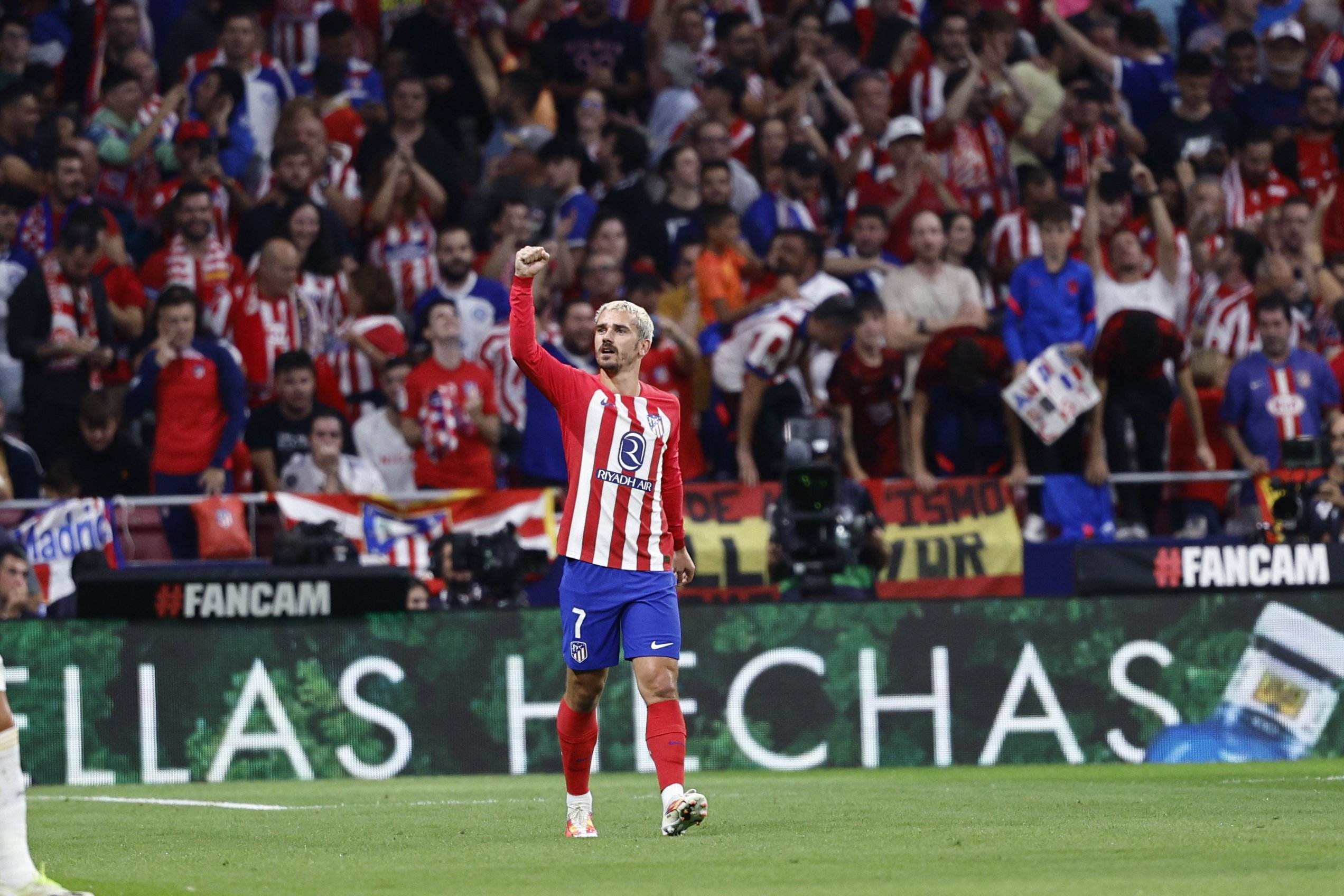 Griezmann, conversaciones activas en la Premier League, adiós al Atlético de Madrid, 1 destino