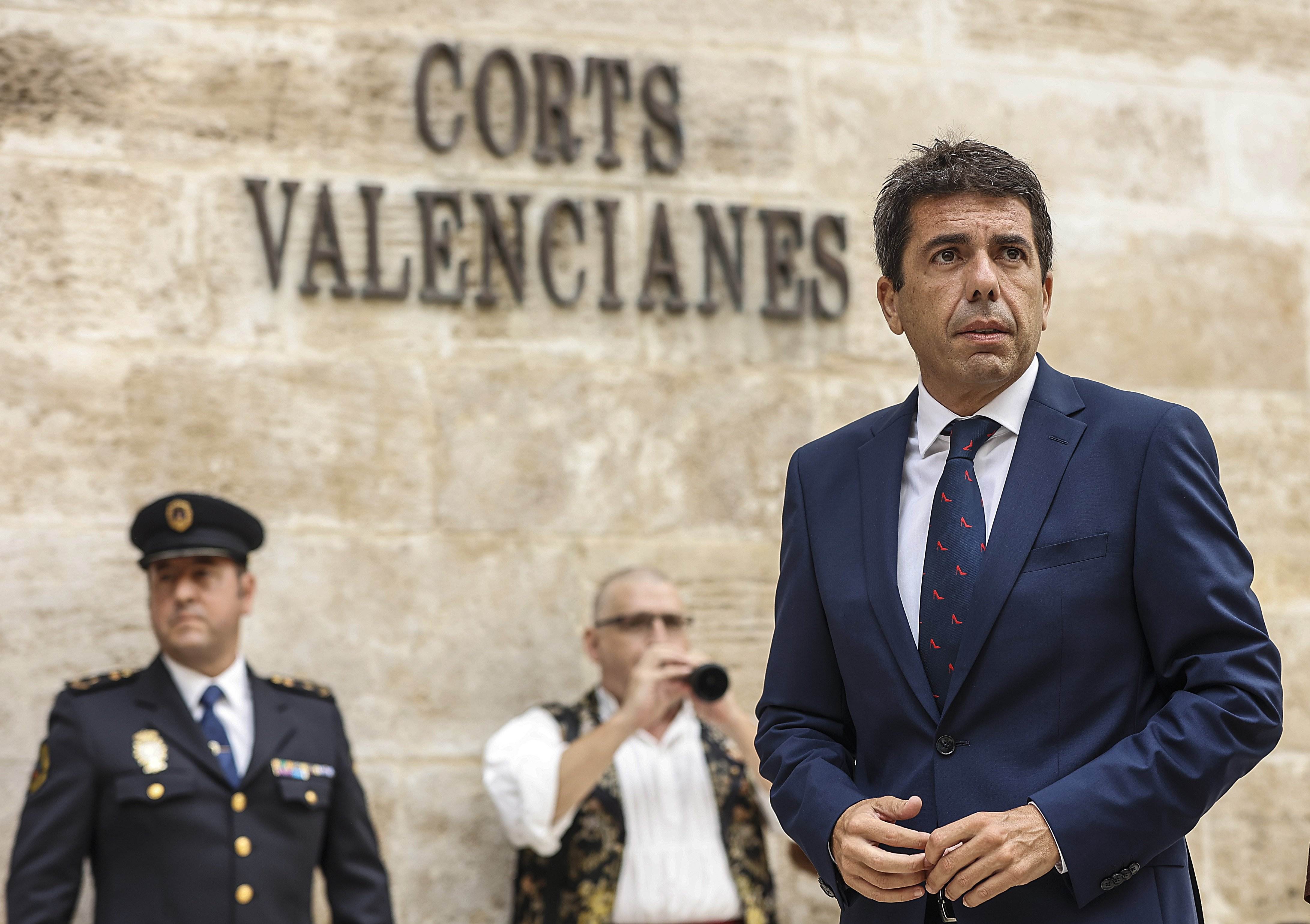 PP y PSOE se ponen de acuerdo en el País Valencià para impulsar nuevas multas a los clientes de prostitutas