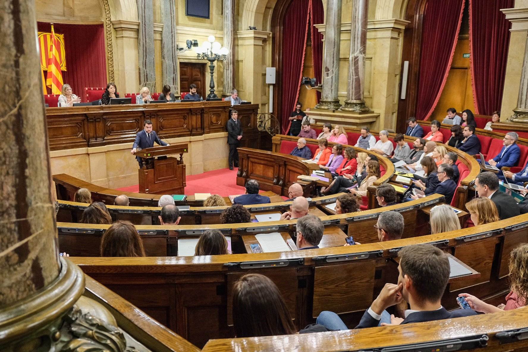 La negociació amb el PSOE marca el debat de política general: Aragonès crida Junts a la unitat a Madrid