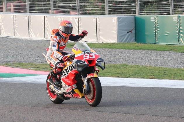 Marc Márquez saluda Honda / Foto: EFE