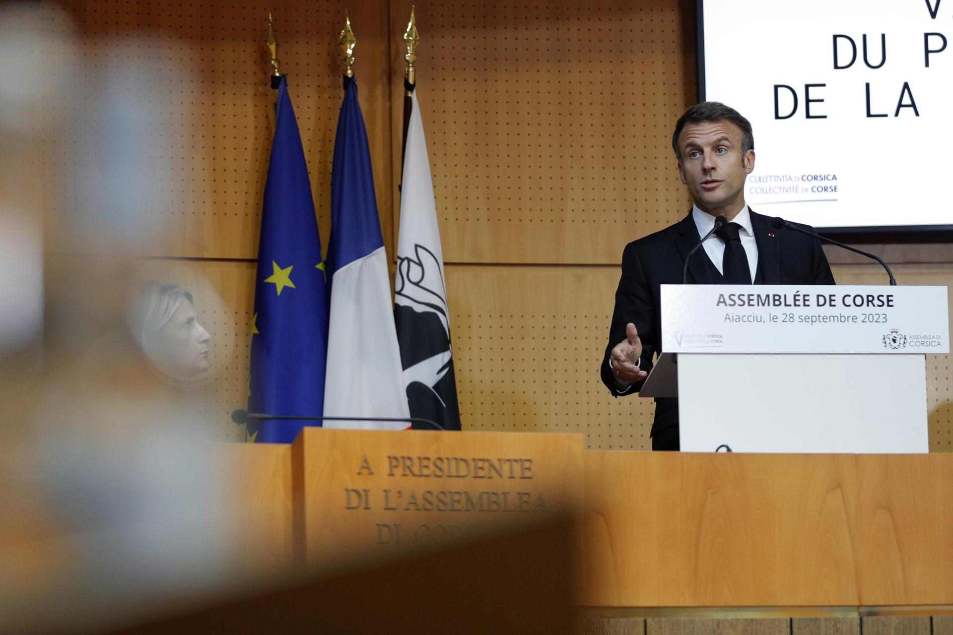 Macron ofrece la autonomía a Córcega: rechaza la idea de nación y la cooficialidad del corso