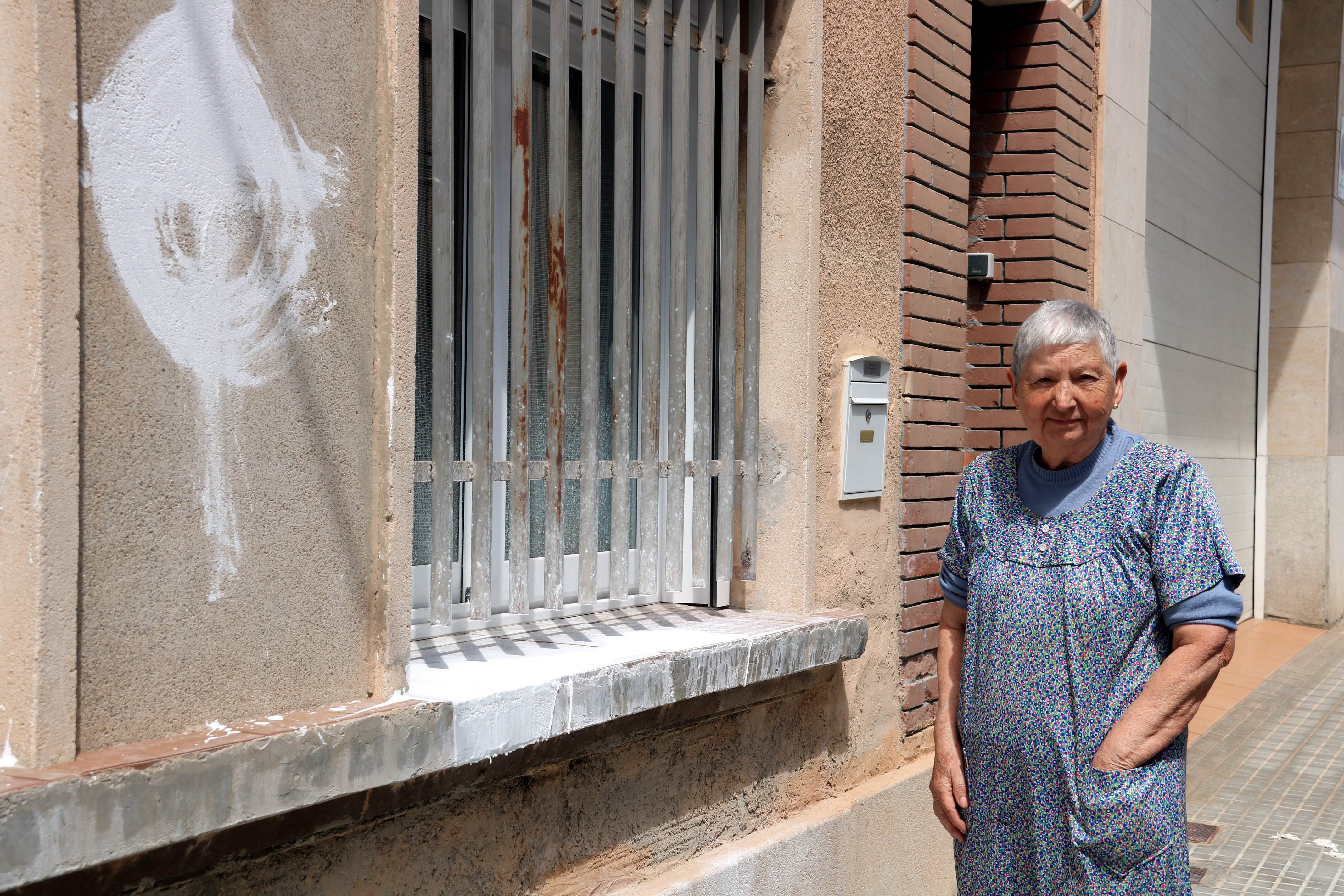 Una àvia de Manresa denuncia pintades a casa per haver demanat la llibertat dels presos