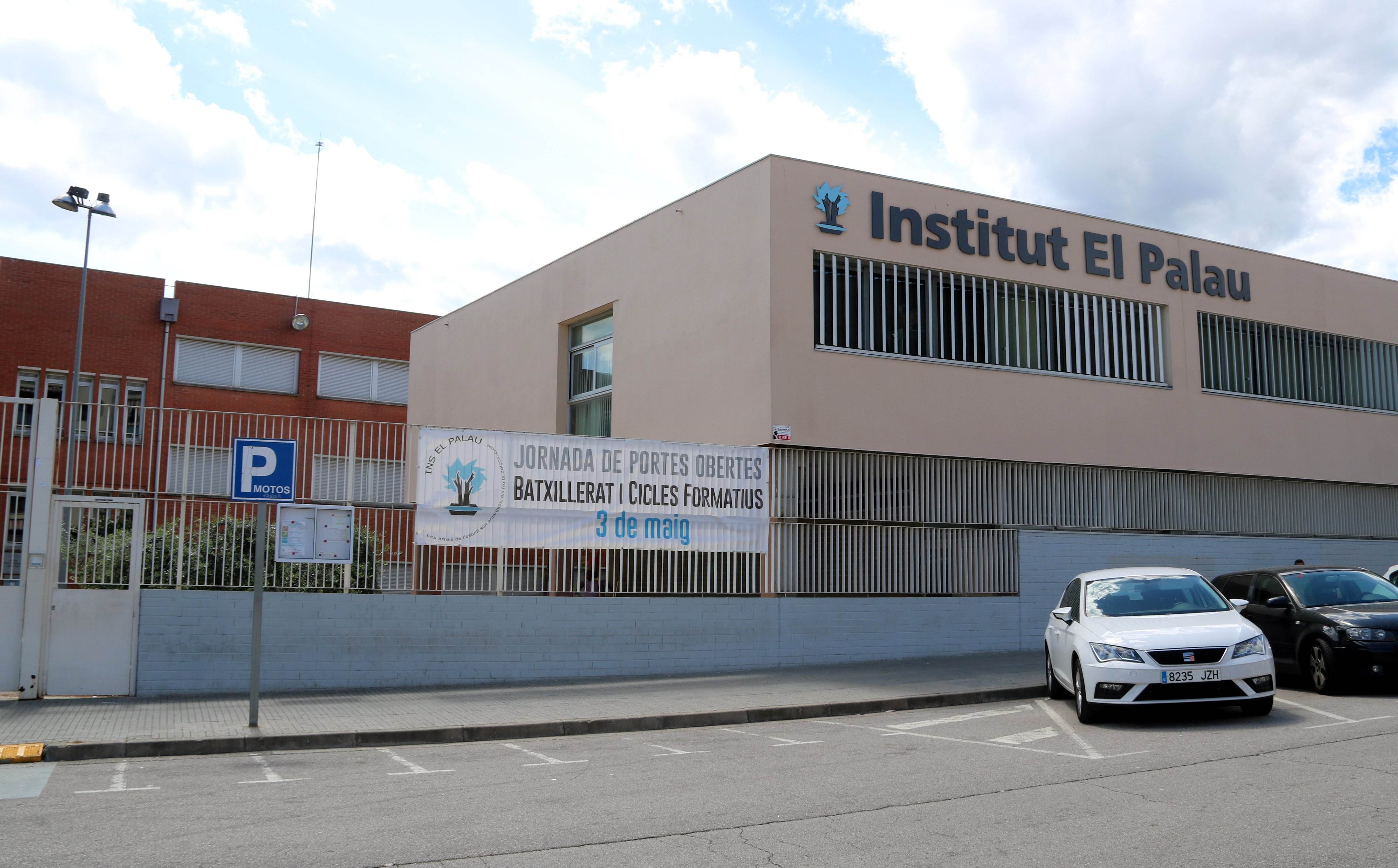 Ensenyament assegura que fa costat a tots els docents