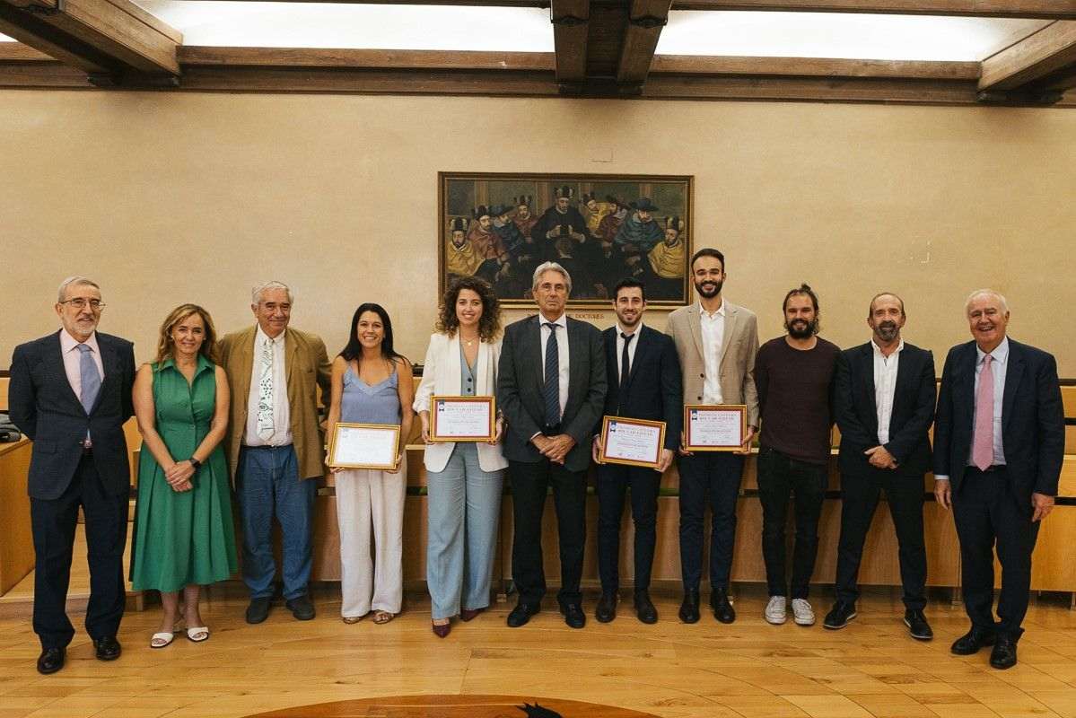 La Cátedra RIS-UAH-Gilead reconeix els millors treballs d'estudiants que investiguen en vih/sida