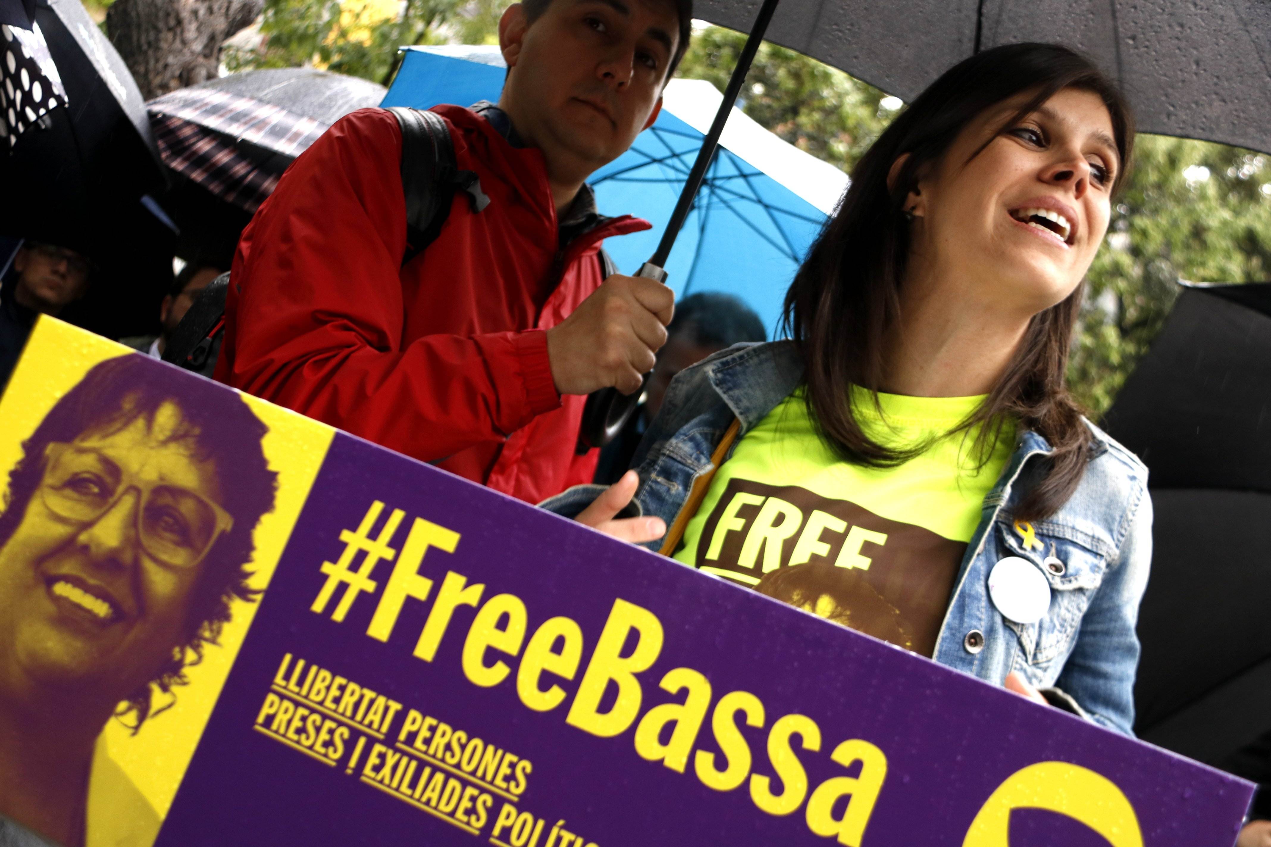 Bassa pide llevar el combate por los derechos laborales y políticos a la calle