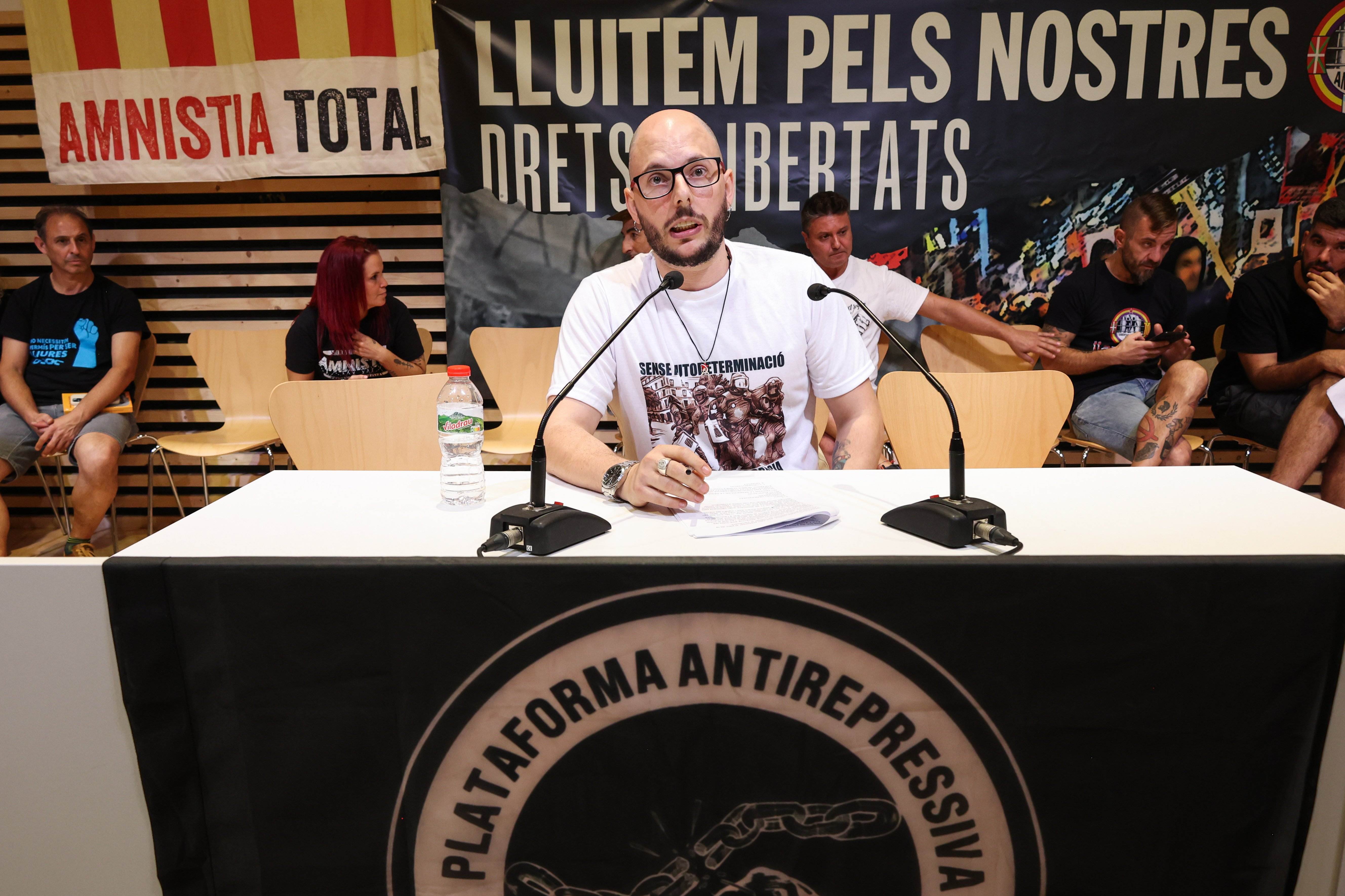 El Suprem manté la condemna de 3 anys i 6 mesos de presó a l'activista Adrián Sas per l'1-O
