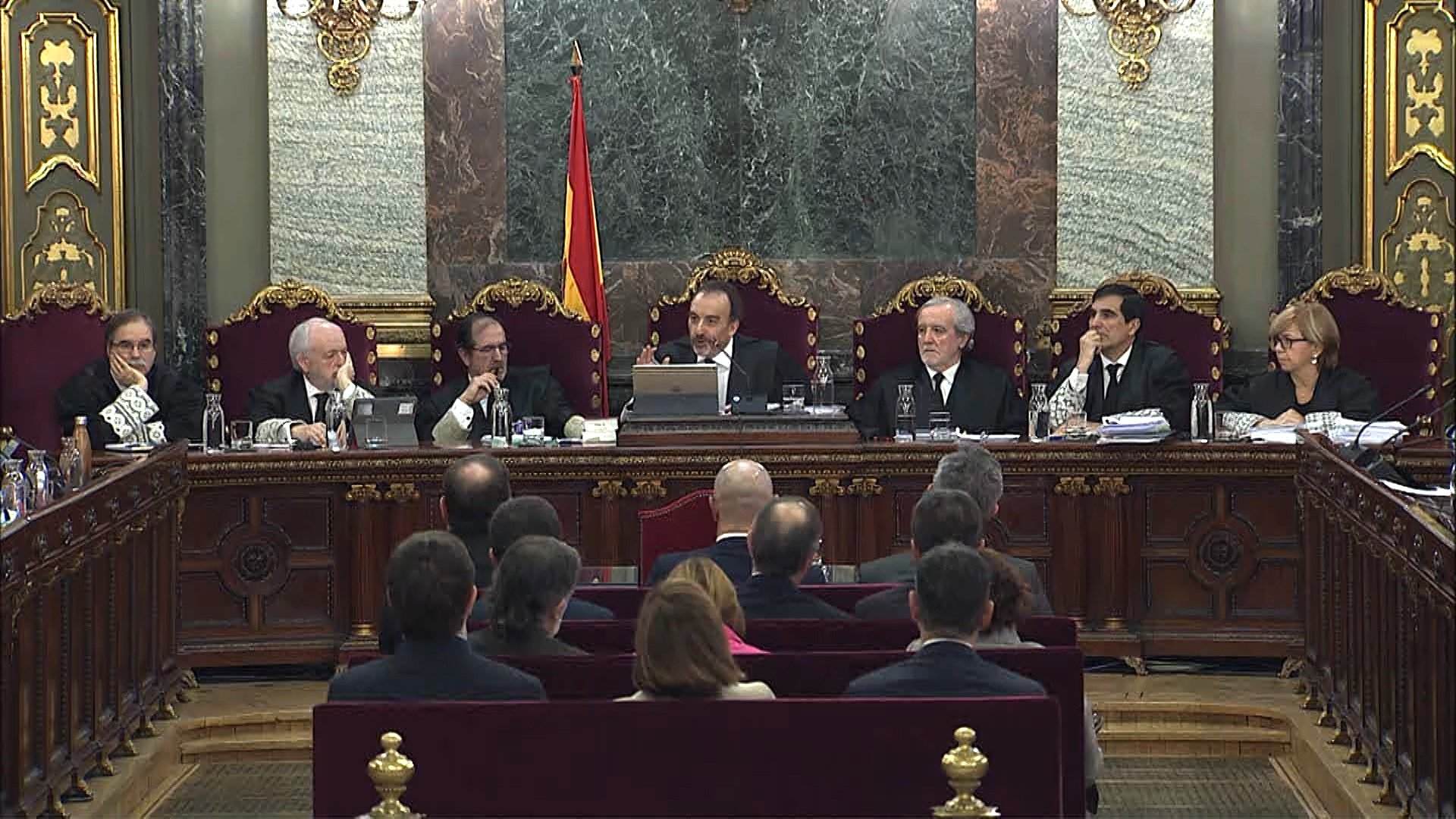 El vídeo inèdit dels magistrats del TS durant el judici a l'1-O amb música de Lluís Llach de fons