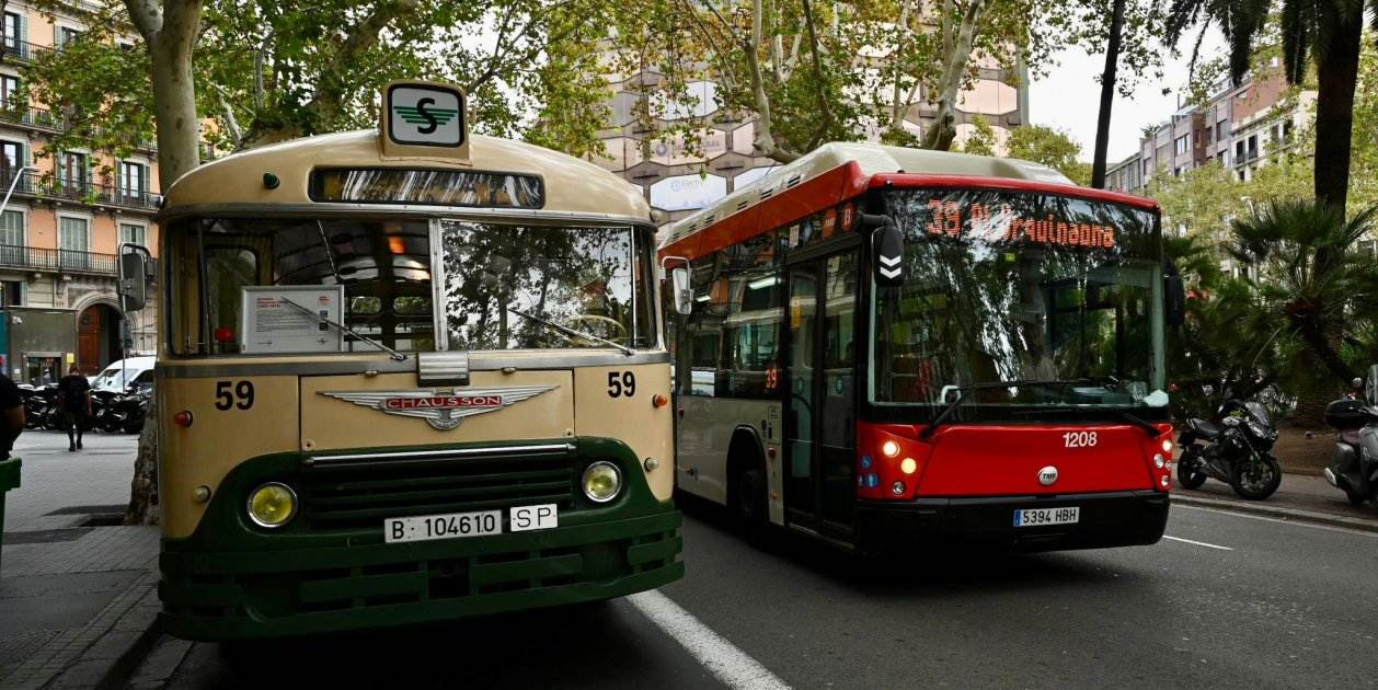 bus antic barcelona autobus chausson foto tmb (1)