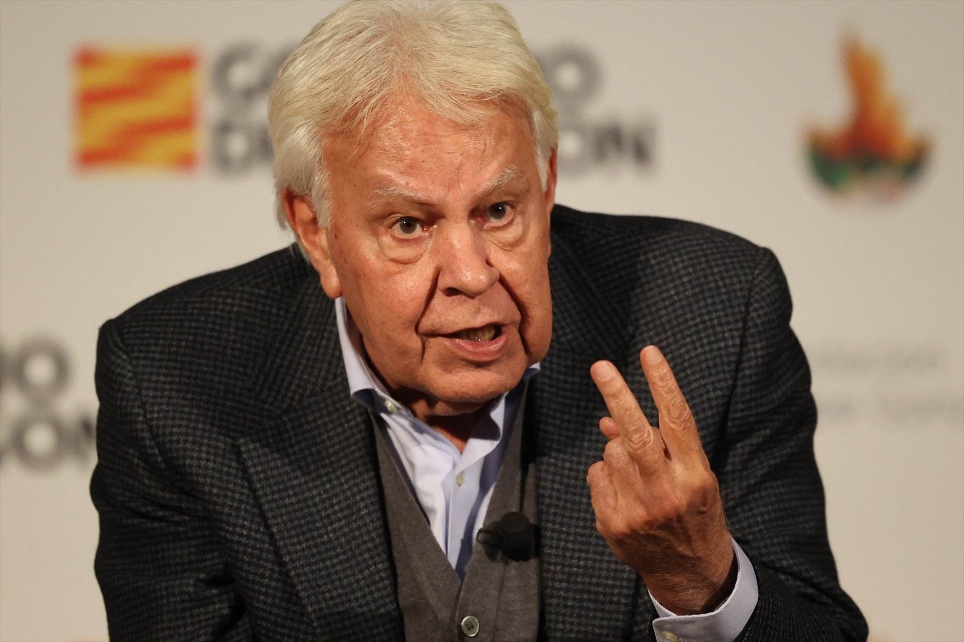 Felipe González mantiene la demonización de la amnistía y tacha el 155 de "pura política"