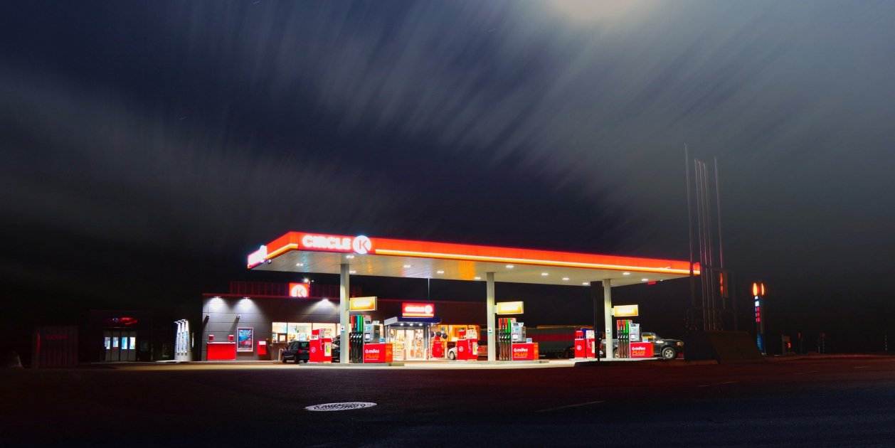 gasolinera unsplash gasolinera unsplash