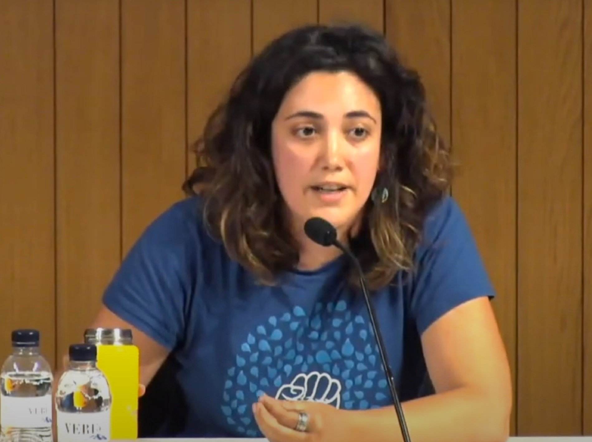 Míriam Planas, d'Aigua és Vida, propera als comuns, adjudicatària d'un pis social a Barcelona