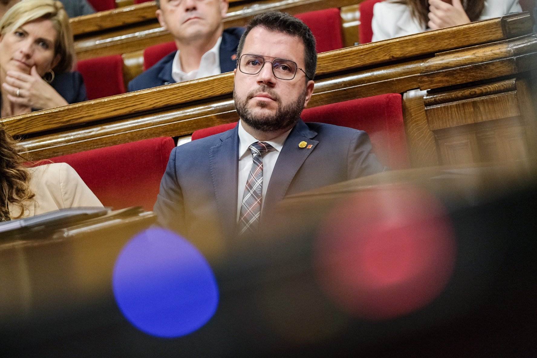 Aragonès replica al daltabaix de Rodalies proposant un ple monogràfic al Parlament