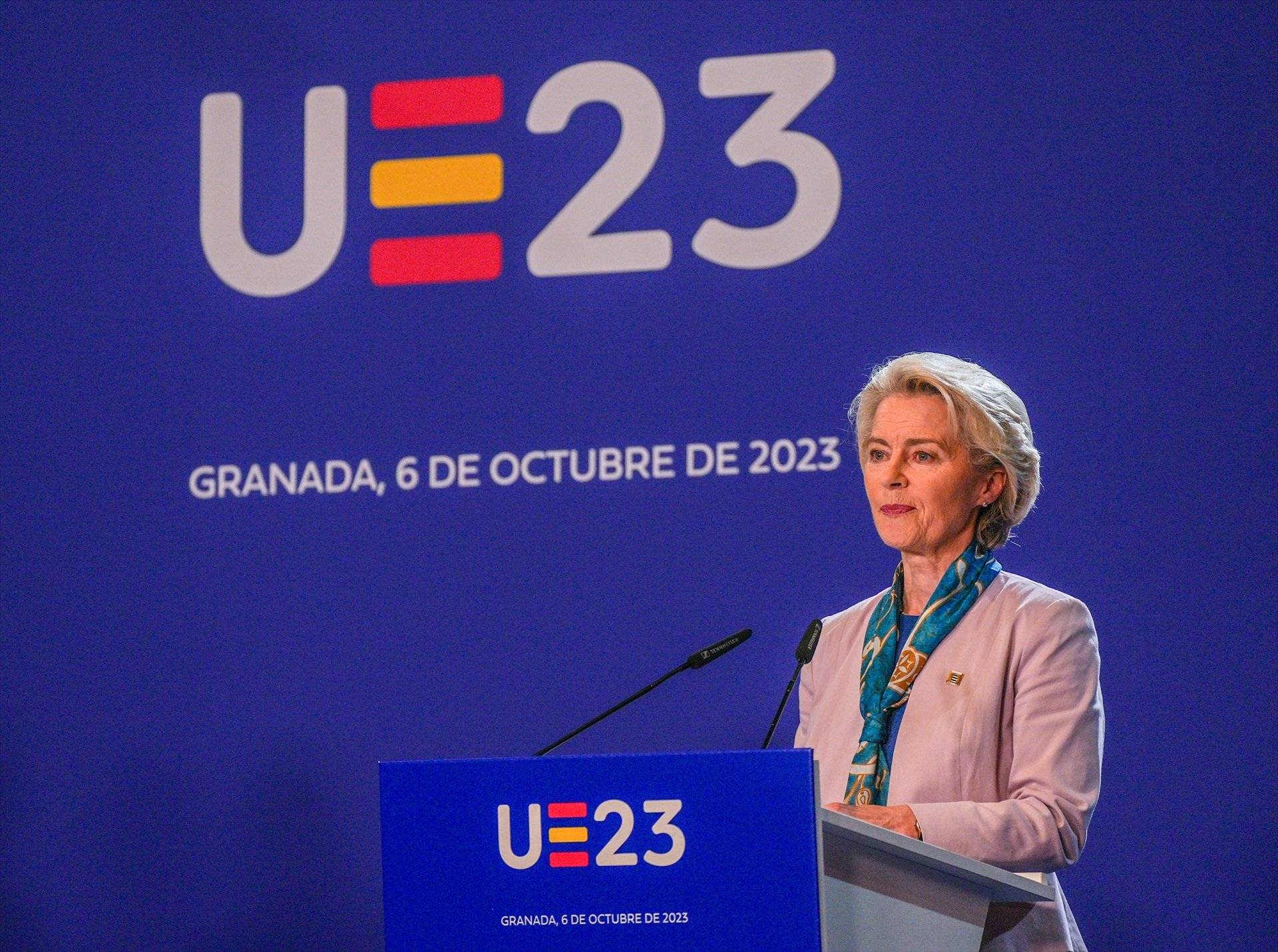 Ursula Von der Leyen: "Los traficantes de personas no pueden decidir quién viene a la UE"