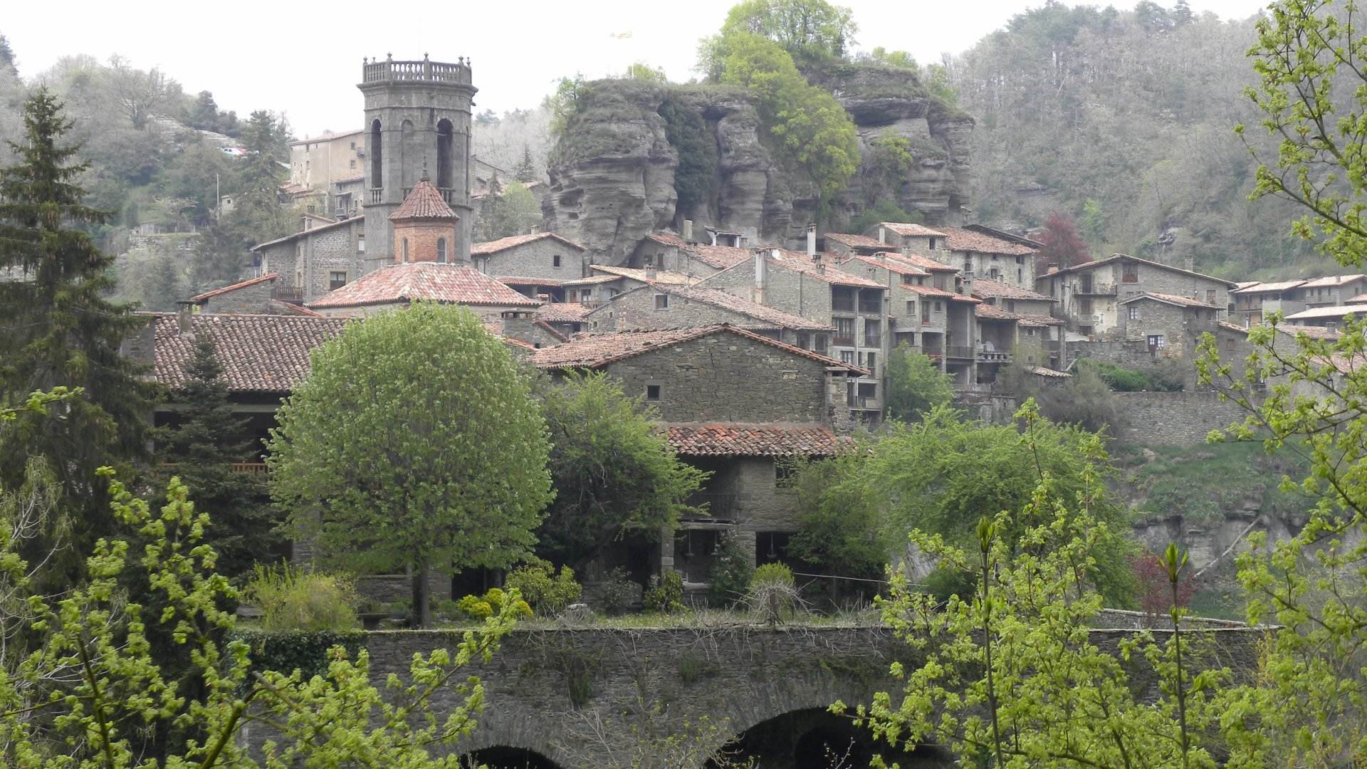 3 pueblos de Catalunya perfectos para pasar el puente del 12 de octubre