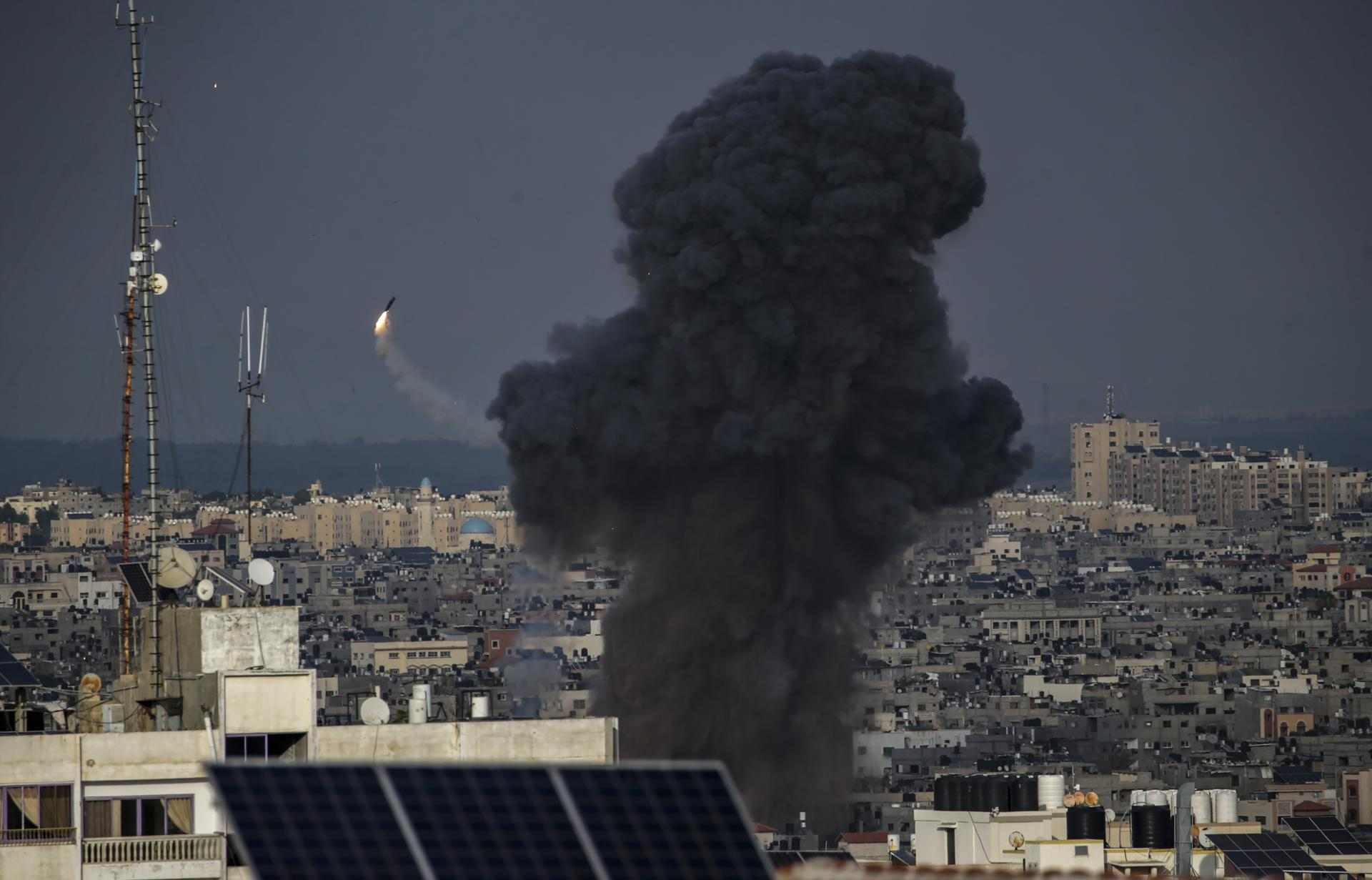 Nou front per a Israel: Foc creuat amb el grup terrorista libanès Hesbol·là