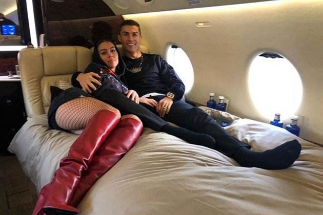Cristiano Ronaldo y Georgina Rodríguez de viaje Cristiano Ronaldo y Georgina Rodríguez de viaje