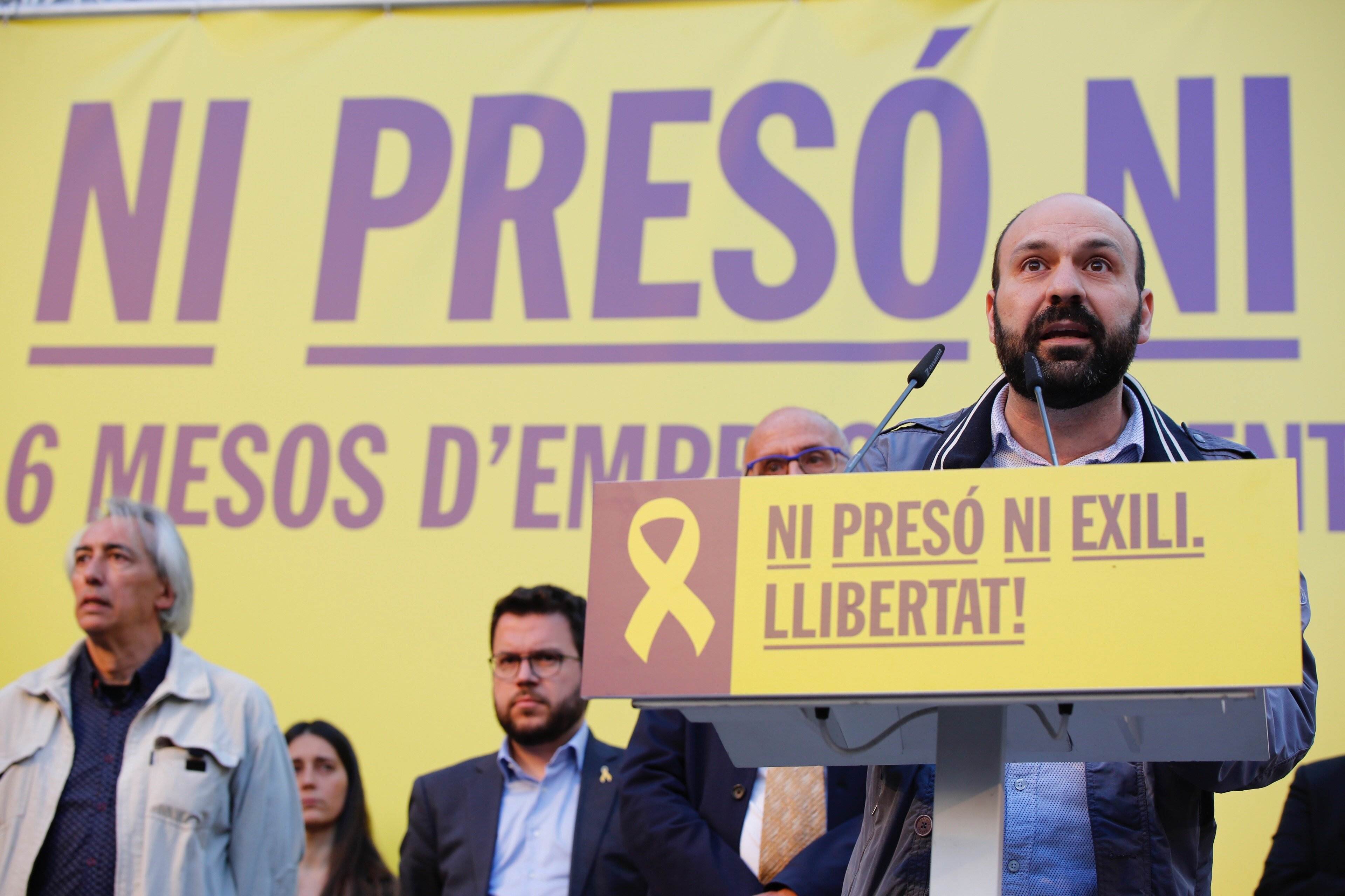 Spanish state confiscates 110,000 euros each from pro-independence organisations